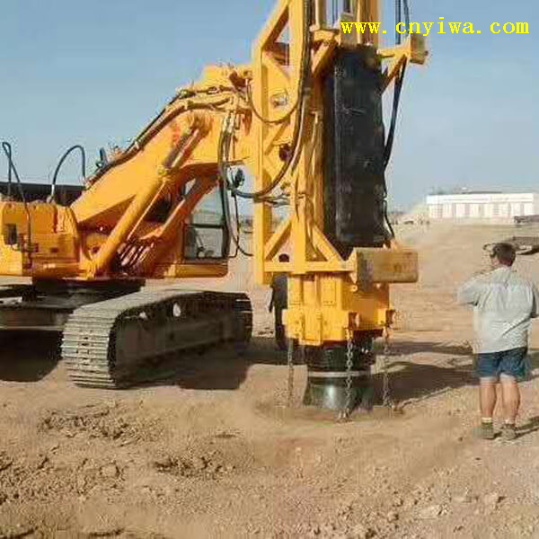 Excavator loader foundation compactor rammer